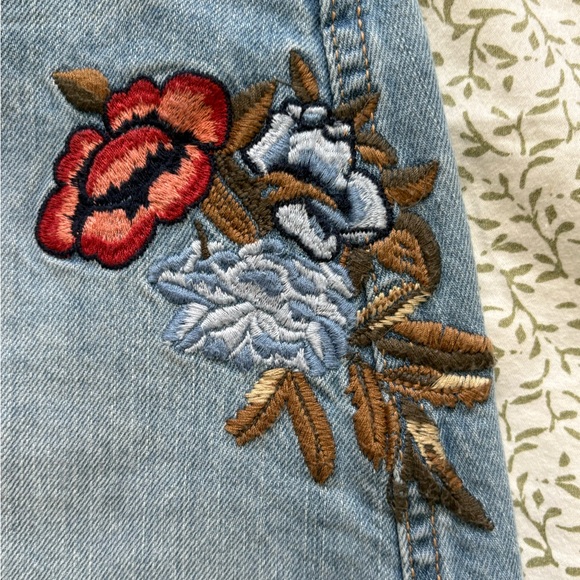 Abercrombie & Fitch Light Blue Denim Skirt with Red and Blue Floral Embroidery - Picture 3 of 8